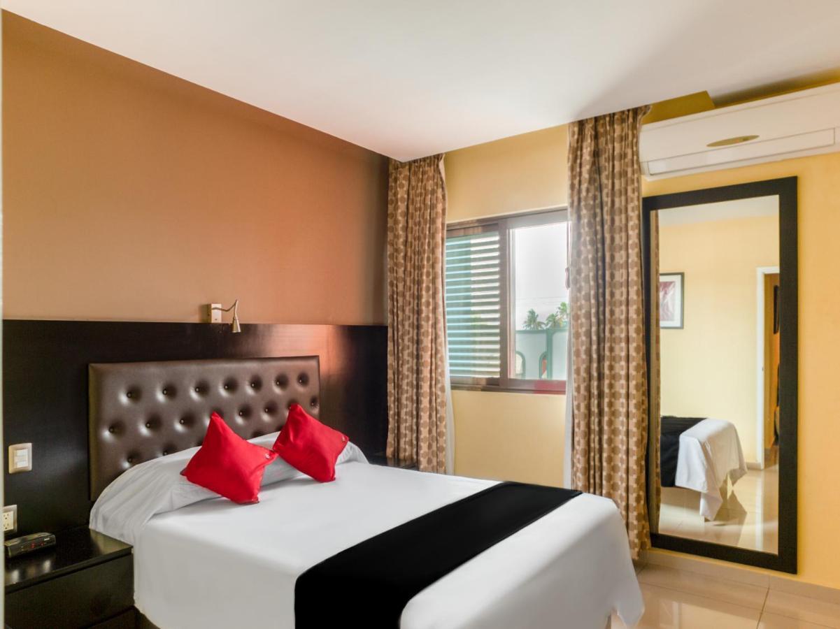 Veracruz Suites Hotel エクステリア 写真